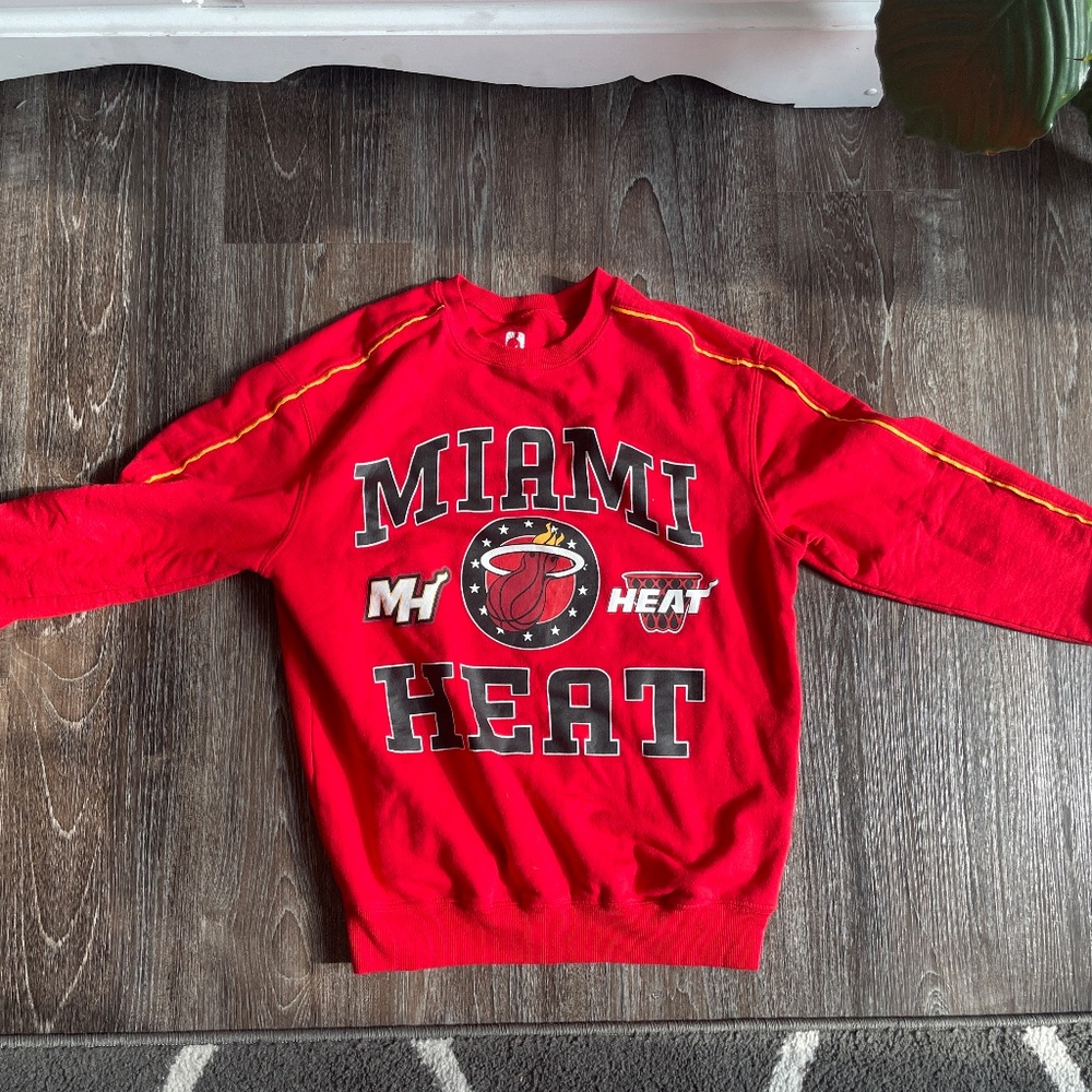 Women’s Miami Heat sweatshirt